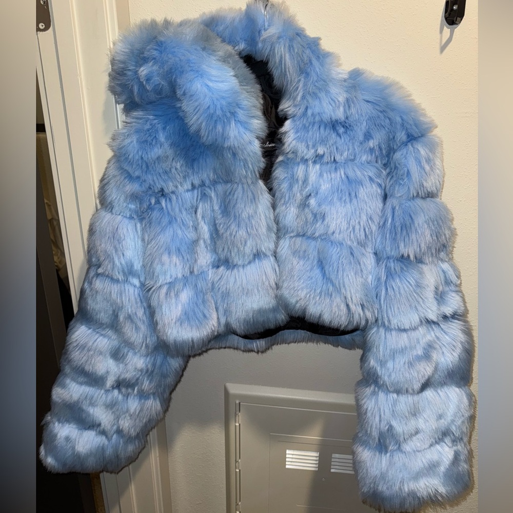 Cropped Blue Fur Coat